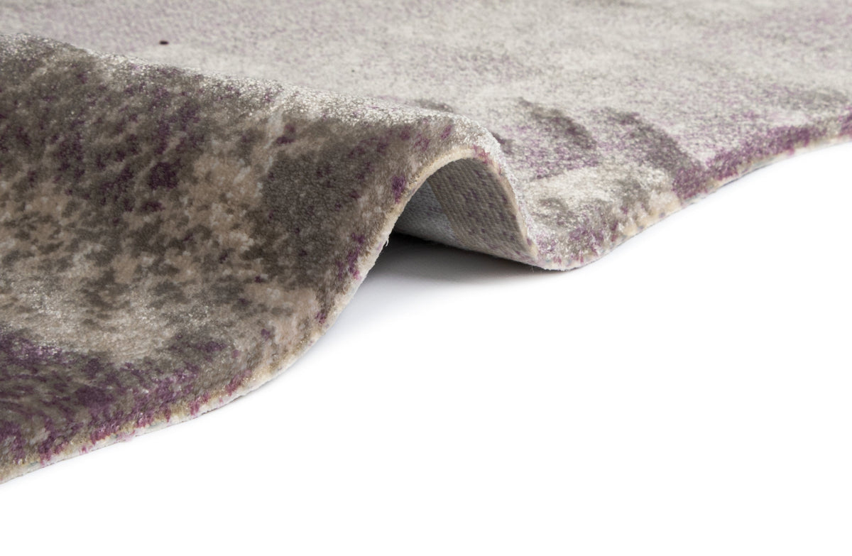 Rechteck Teppich Royal Shade in Violett von Hadorn™ - Lifestyle Image