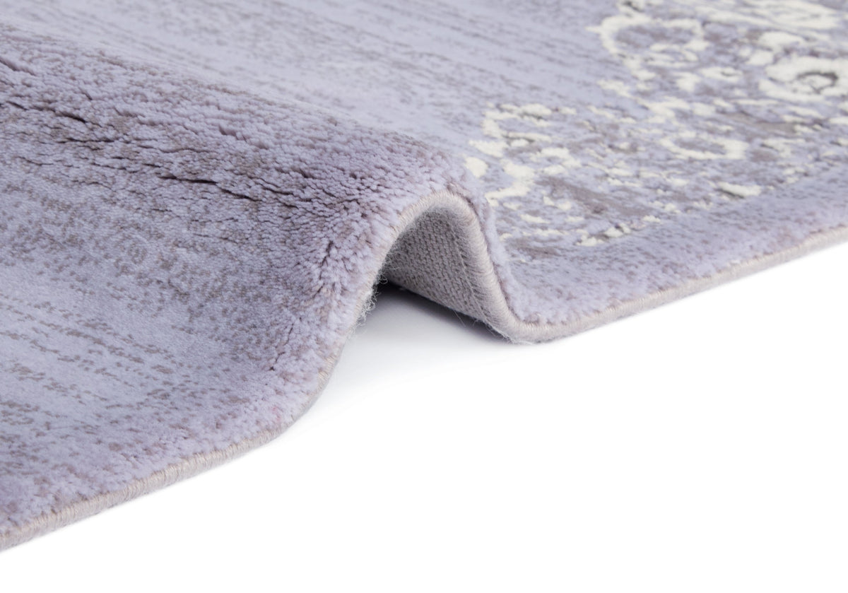 Läufer Teppich Royal Heritage in Violett von Hadorn™ - Lifestyle Image