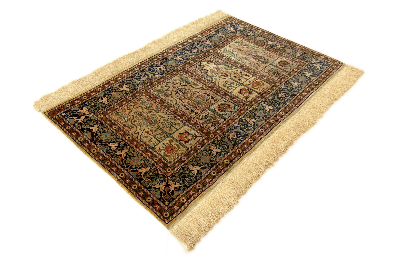 134x82 Hereke Silk