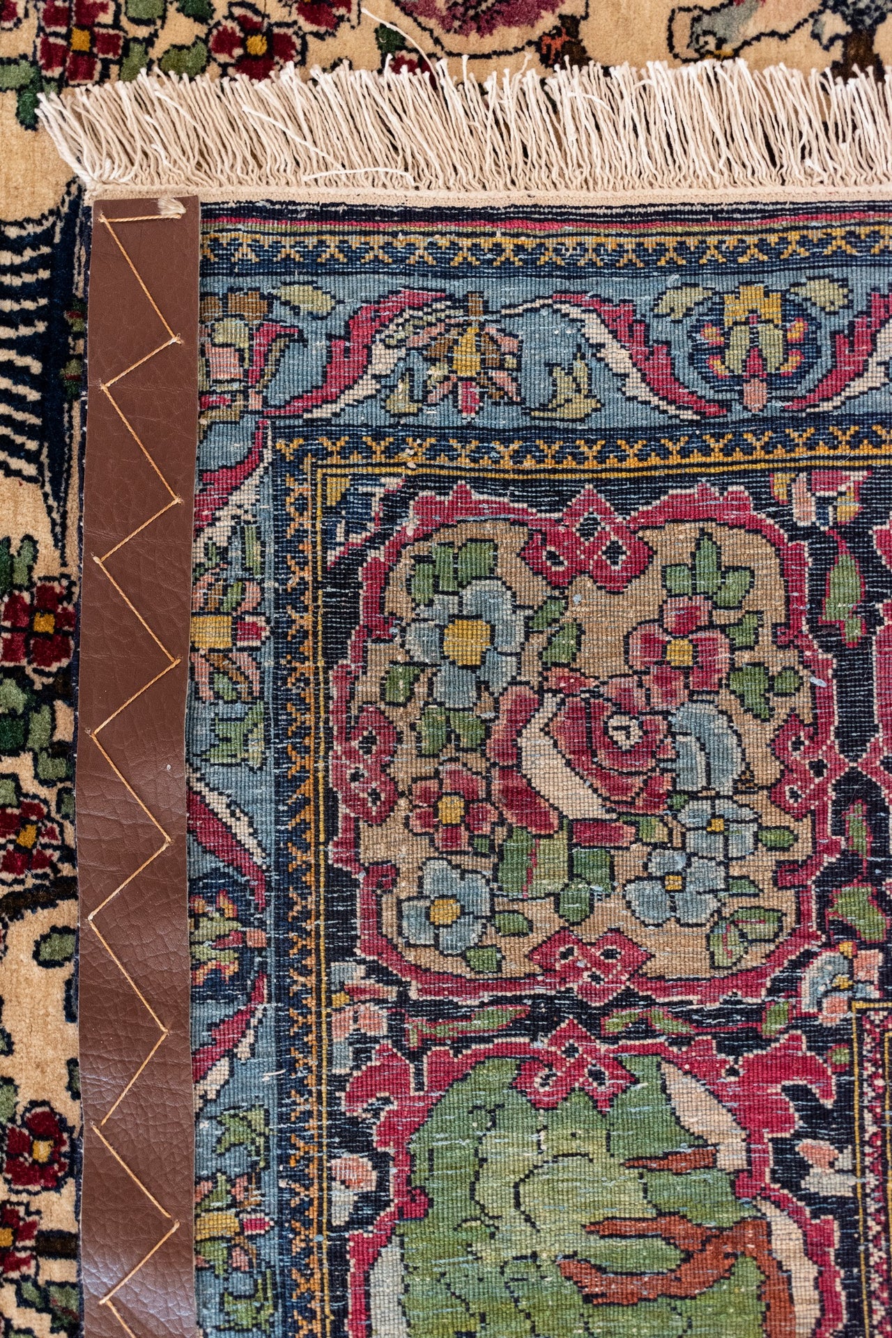 142x215 Teheran Antique