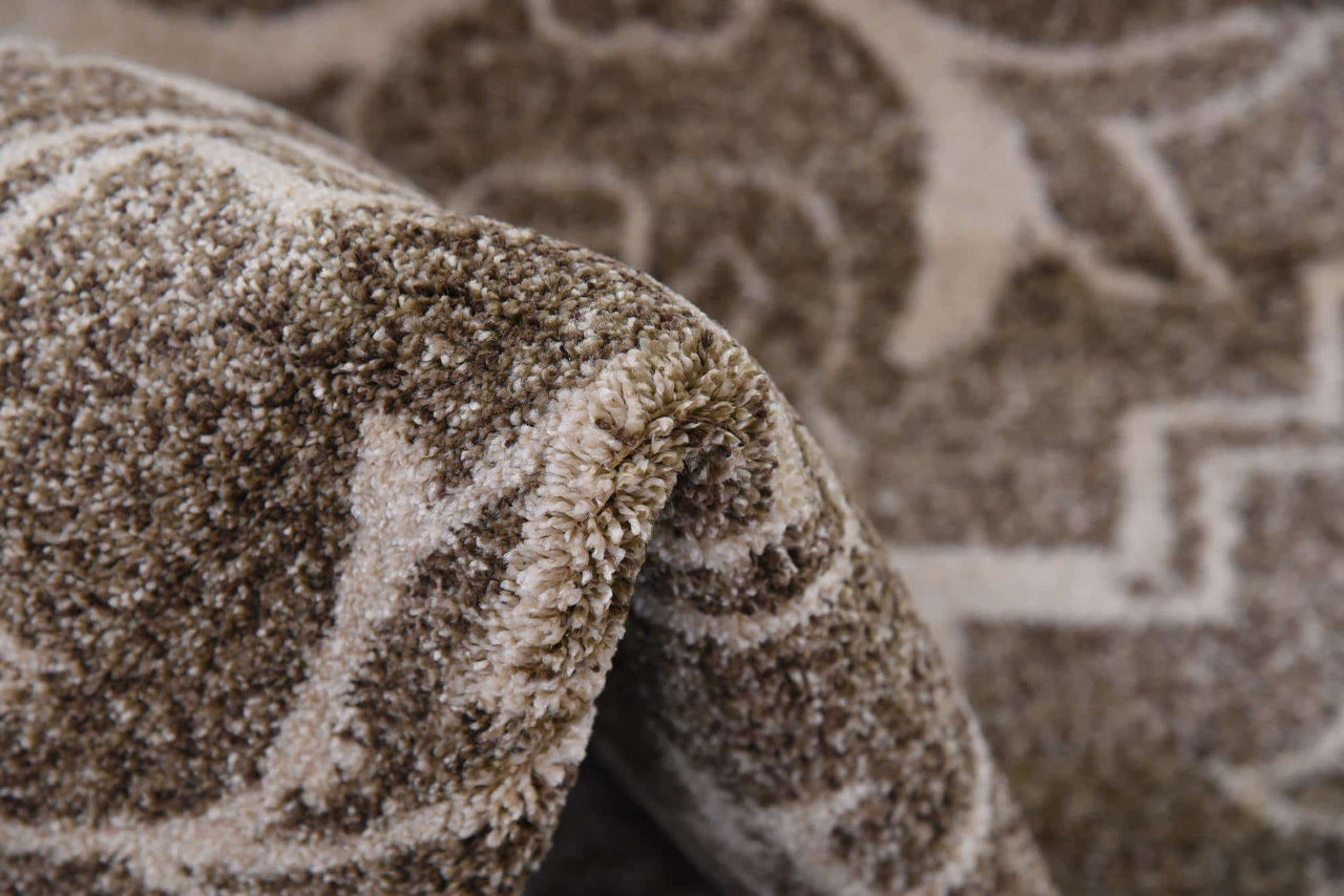 216x305 Damask