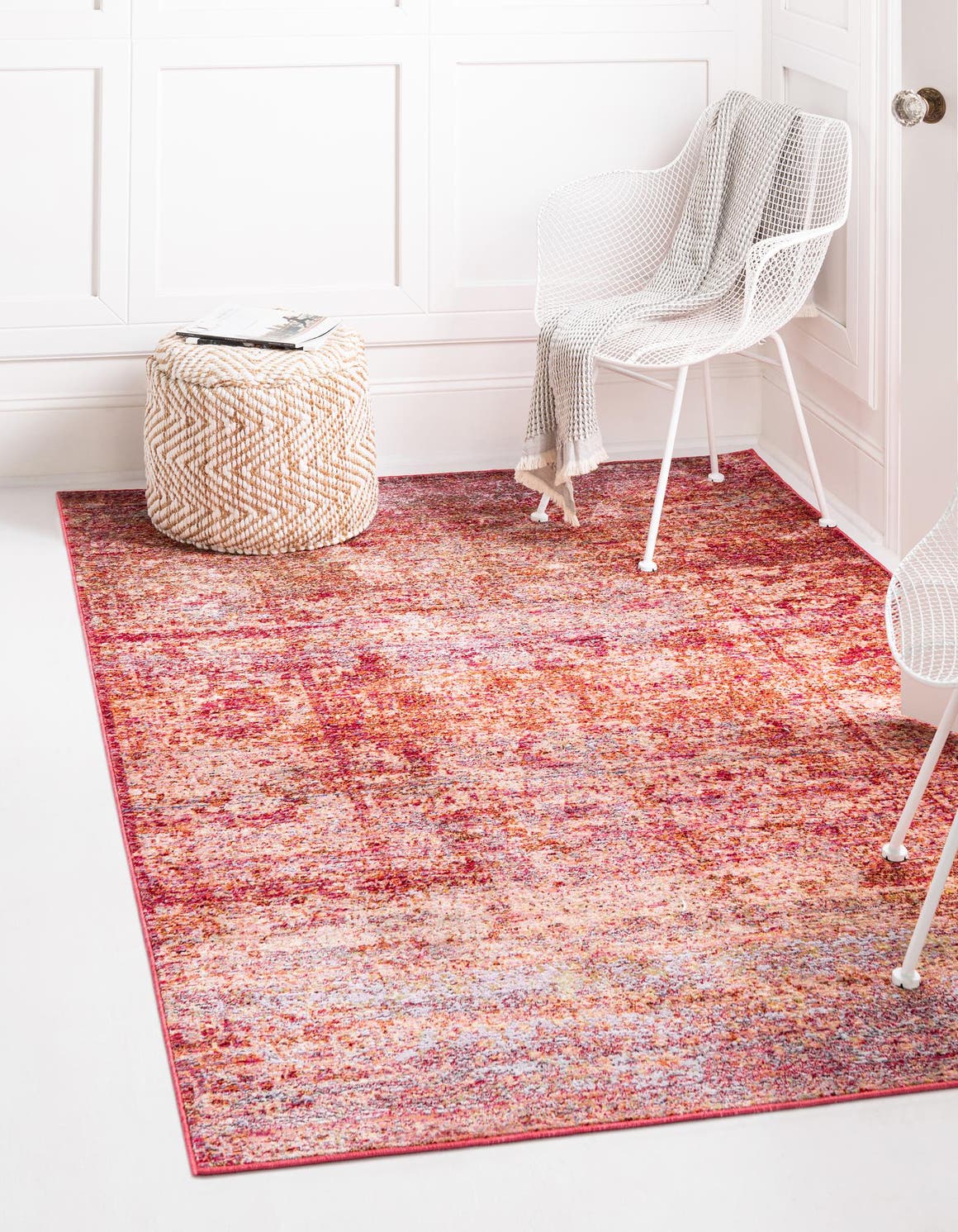 Rechteck Teppich Aqua in Rot von Hadorn™ - Lifestyle Image