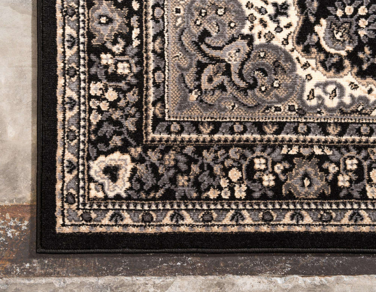 Rechteck Teppich Mashhad Design in Schwarz von Hadorn™ - Lifestyle Image