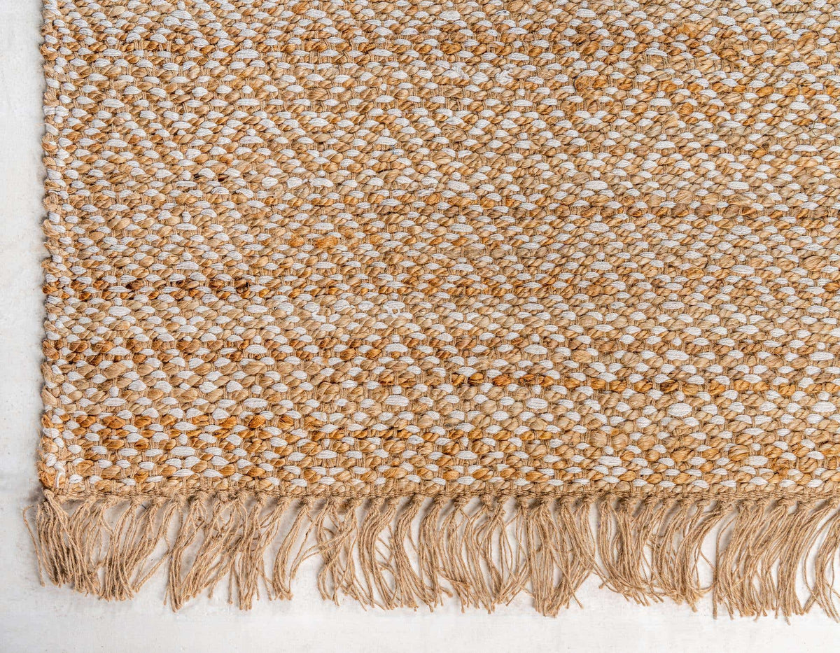 Rechteck Teppich Braided Jute in Natürlich von Hadorn™ - Lifestyle Image