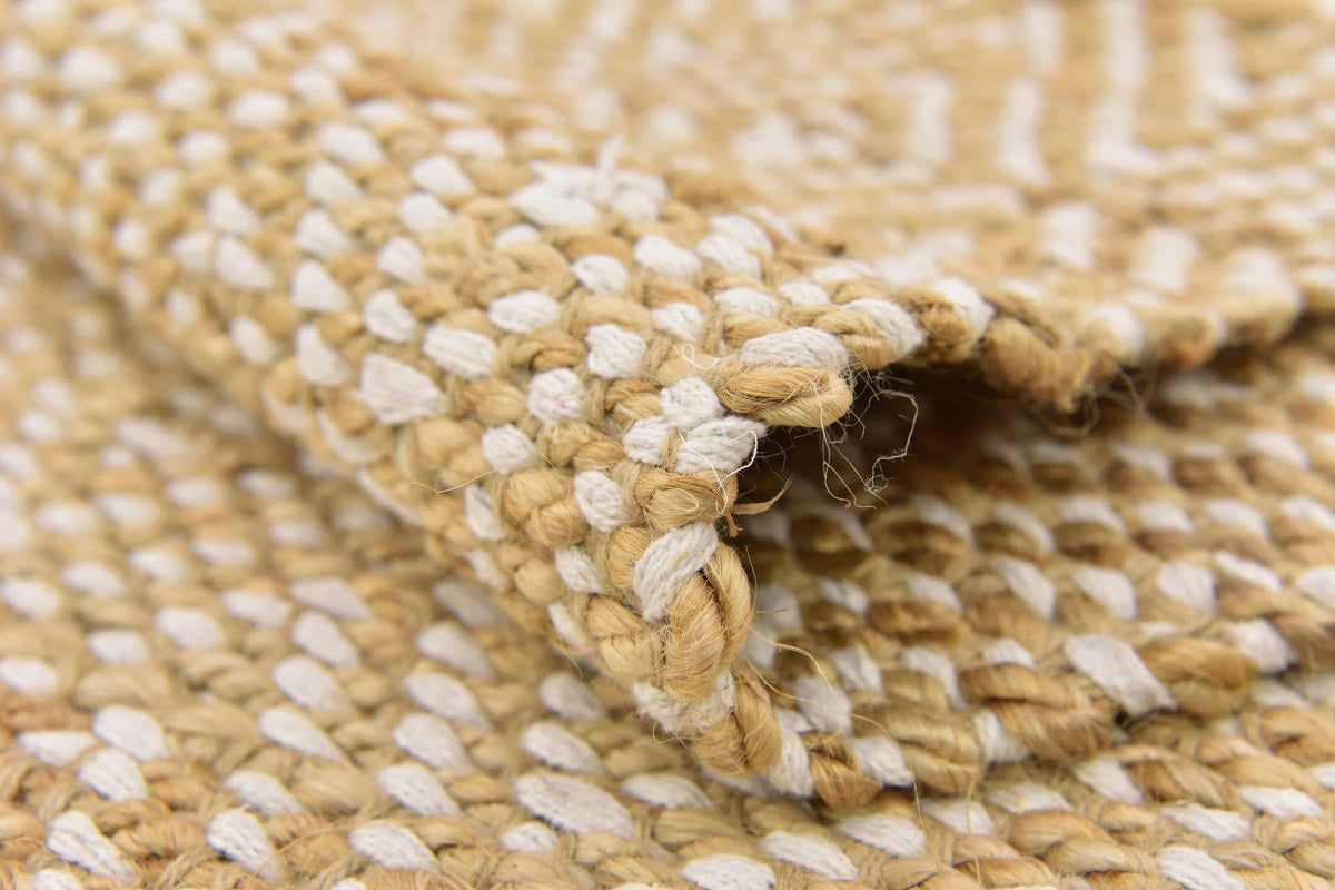 Läufer Teppich Braided Jute in Natürlich von Hadorn™ - Lifestyle Image