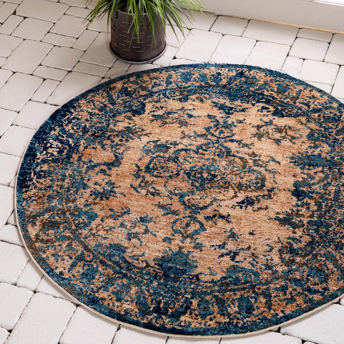 Rund Teppich Graham in Blau von Hadorn™ - Lifestyle Image