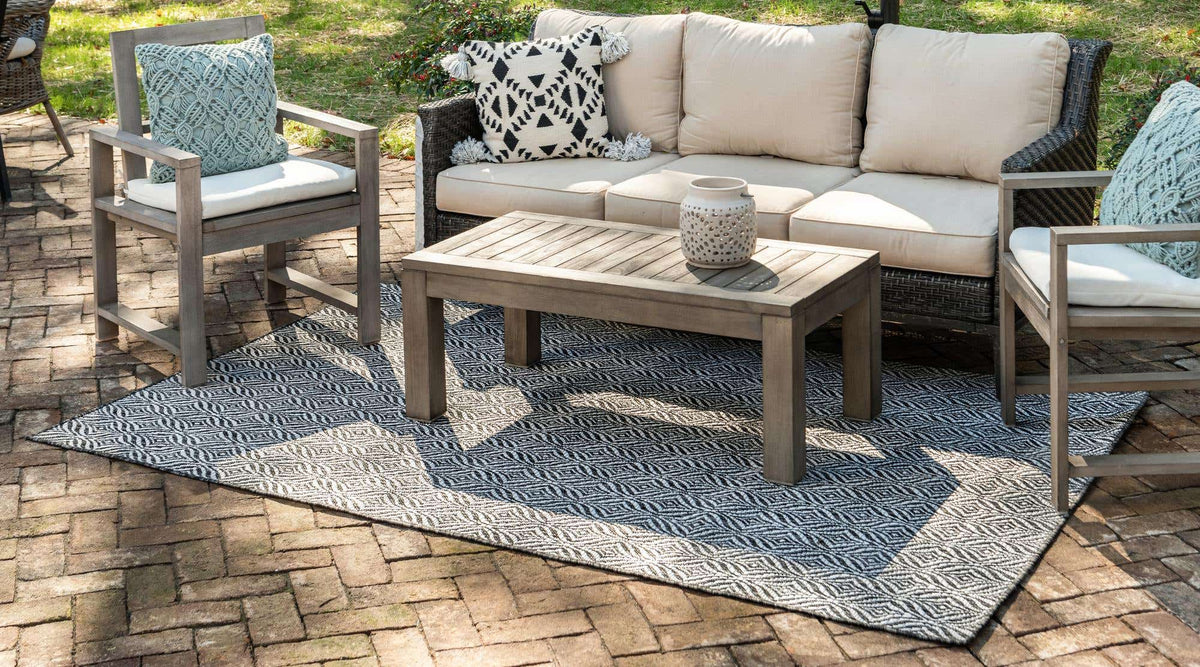 183 x 122 Outdoor Trellis