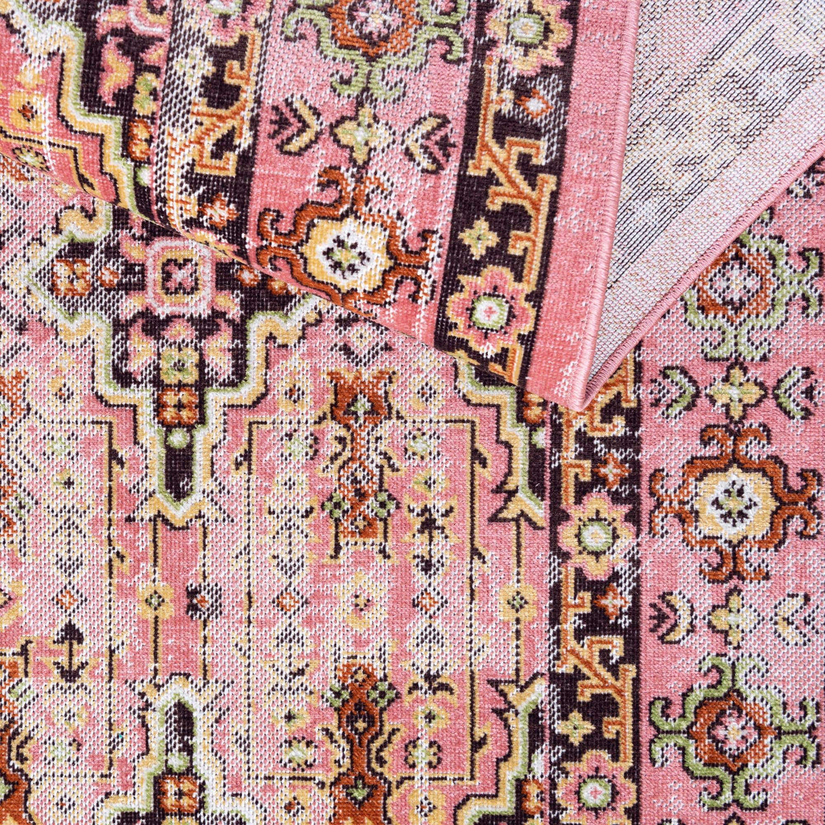 Rechteck Teppich Lucerne in Rosa von Hadorn™ - Lifestyle Image