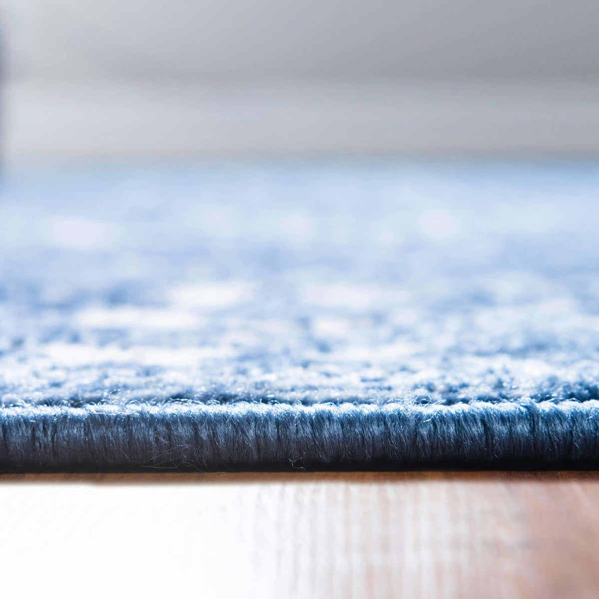 Rechteck Teppich Boston in Blau von Hadorn™ - Lifestyle Image