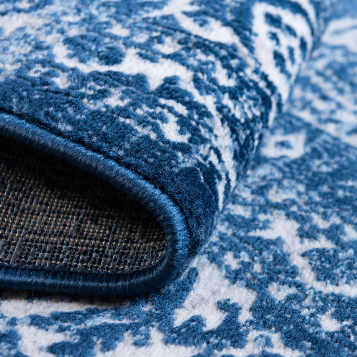 Rechteck Teppich Boston in Blau von Hadorn™ - Lifestyle Image