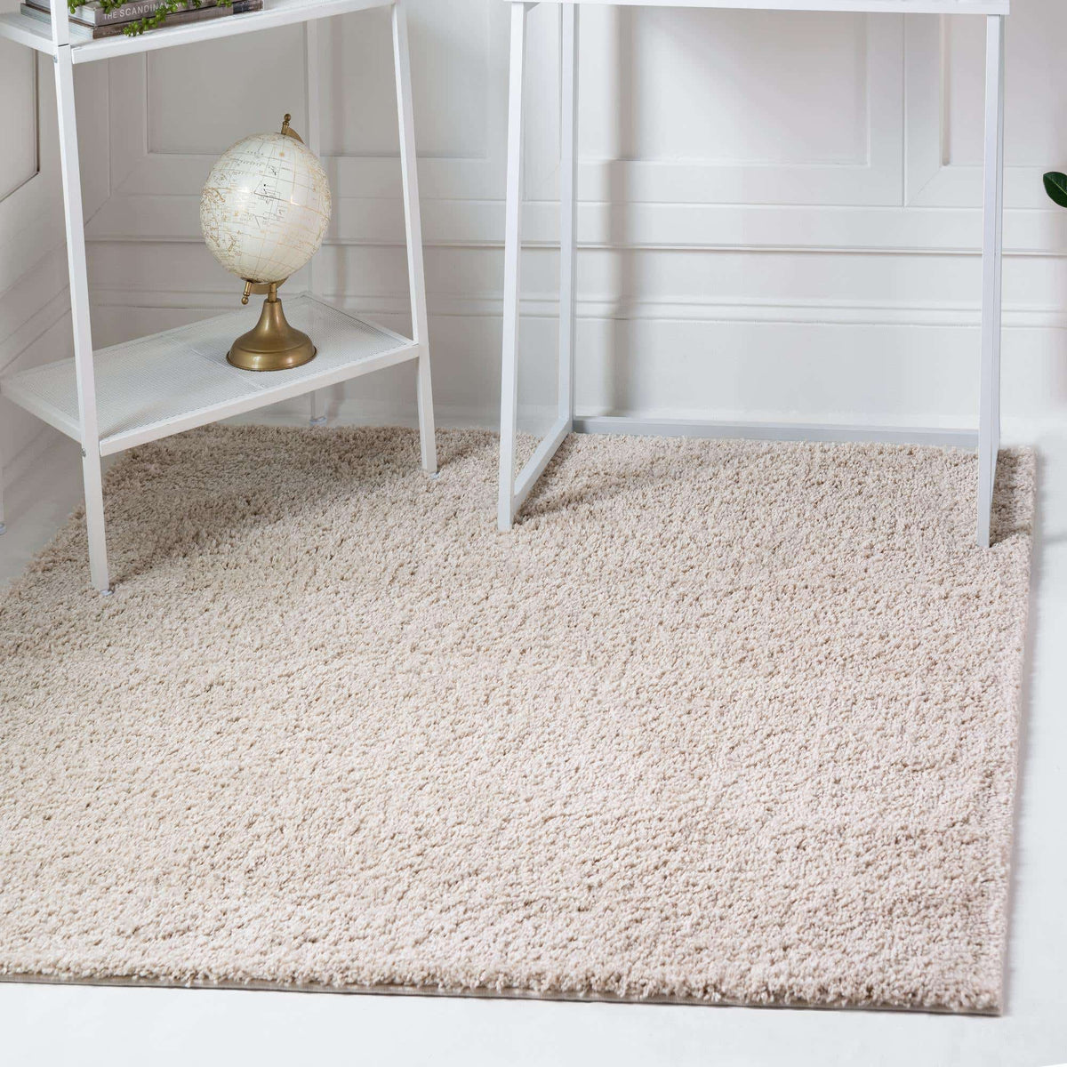 Quadratisch Hochflorteppich Soft Solid Shag in Beige von Hadorn™ - Lifestyle Image