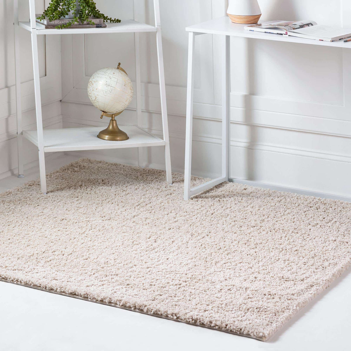 Quadratisch Hochflorteppich Soft Solid Shag in Beige von Hadorn™ - Lifestyle Image