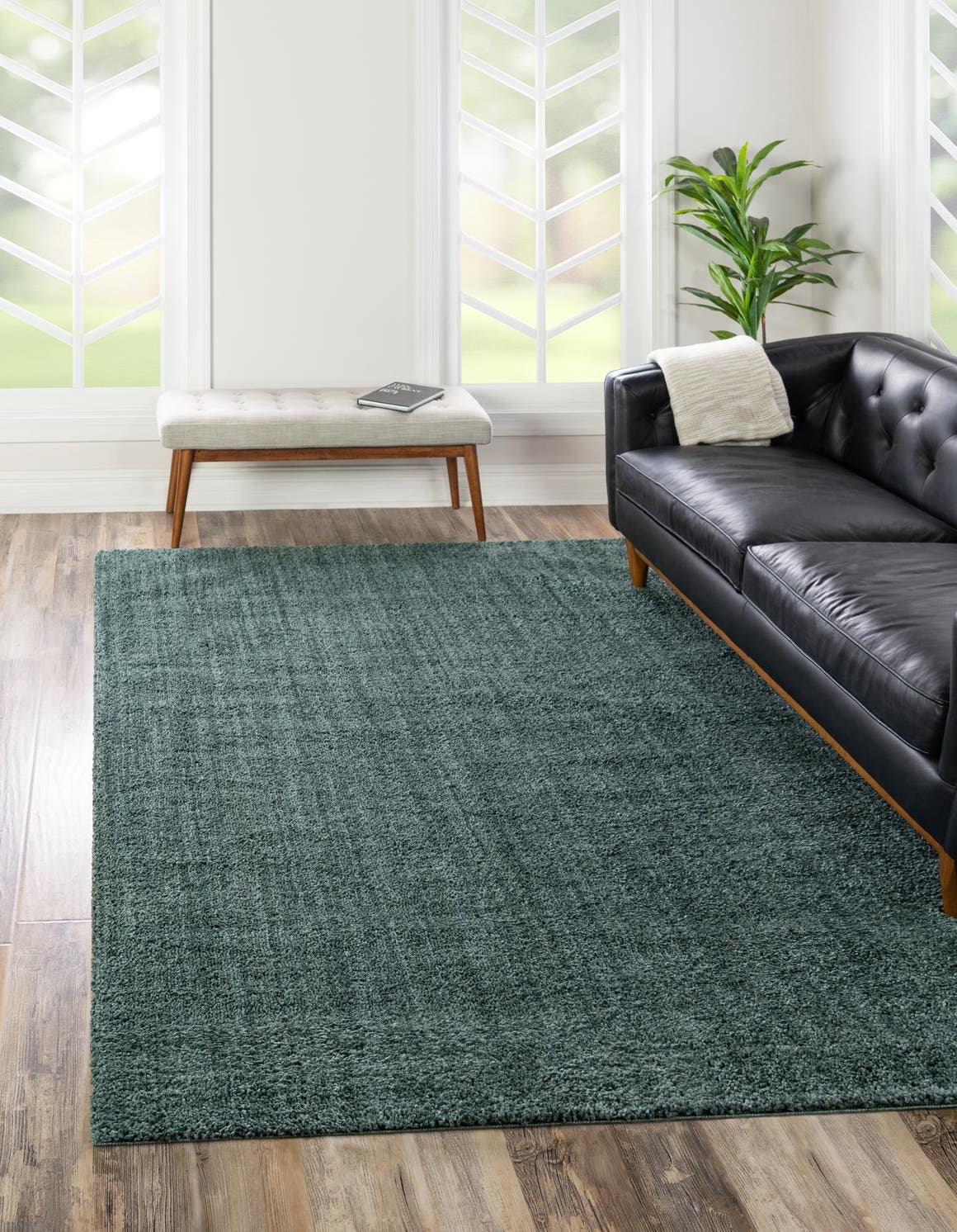 Rechteck Hochflorteppich Jill Zarin Shaggy Chic in Rosmaringrün von Hadorn™ - Lifestyle Image