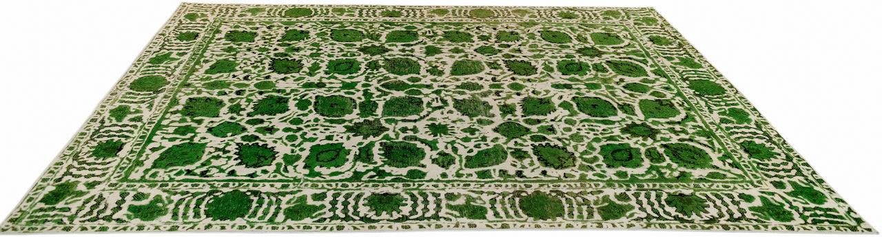 243x333 Vintage Royal