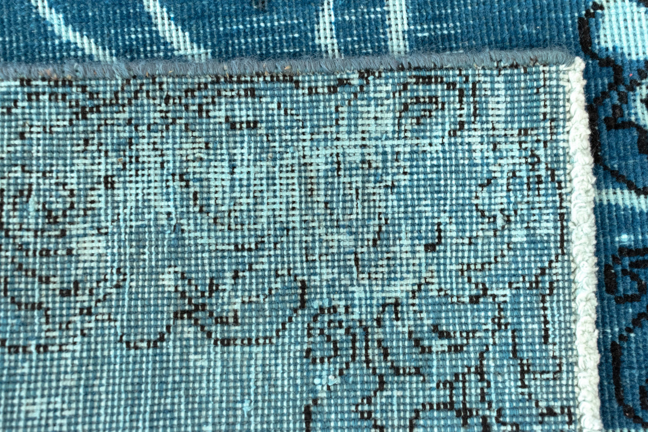 75x225 Vintage Royal