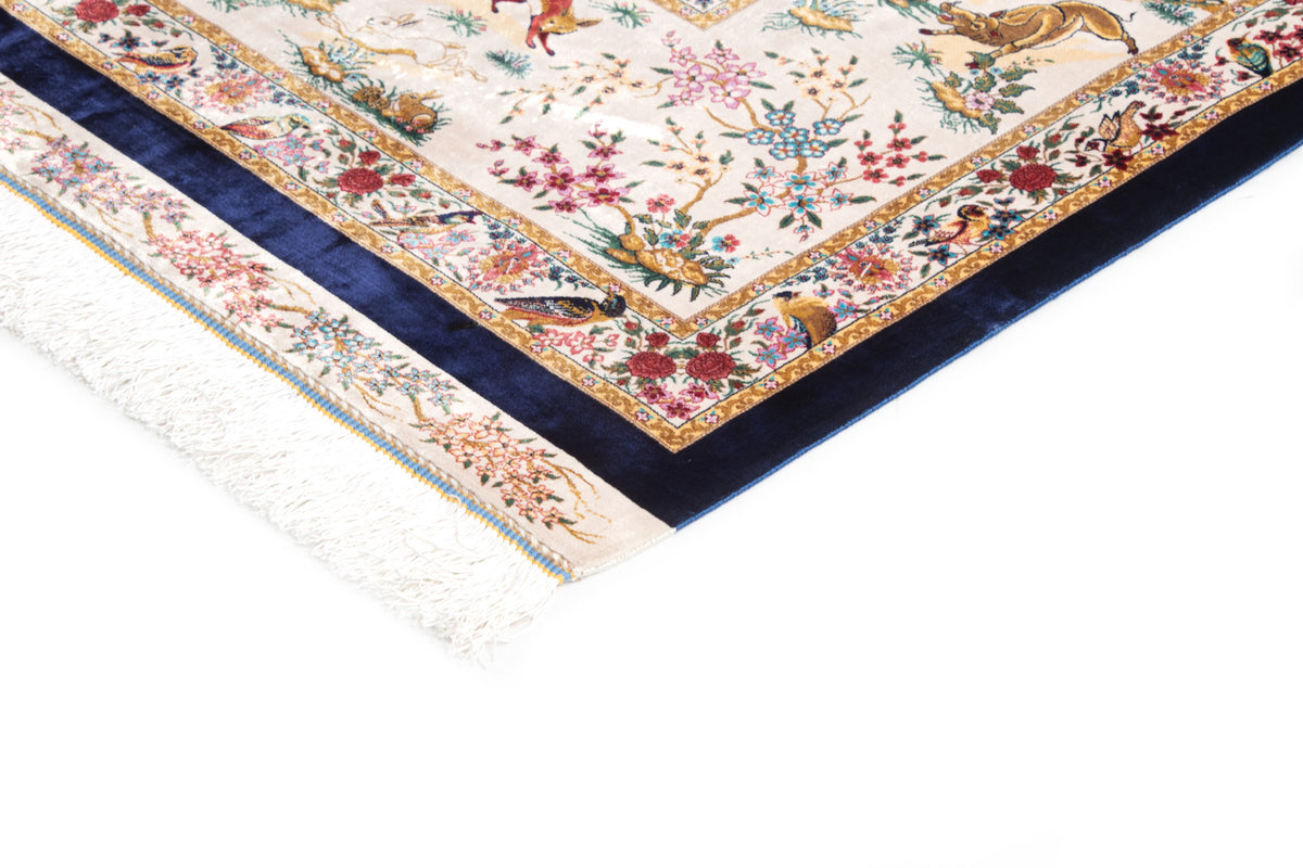 Rechteck Teppich Ghom Design in Dunkelblau von Hadorn™ - Lifestyle Image