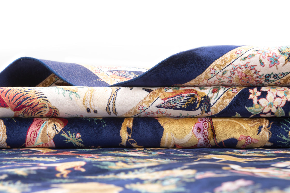 Rechteck Teppich Ghom Design in Dunkelblau von Hadorn™ - Lifestyle Image